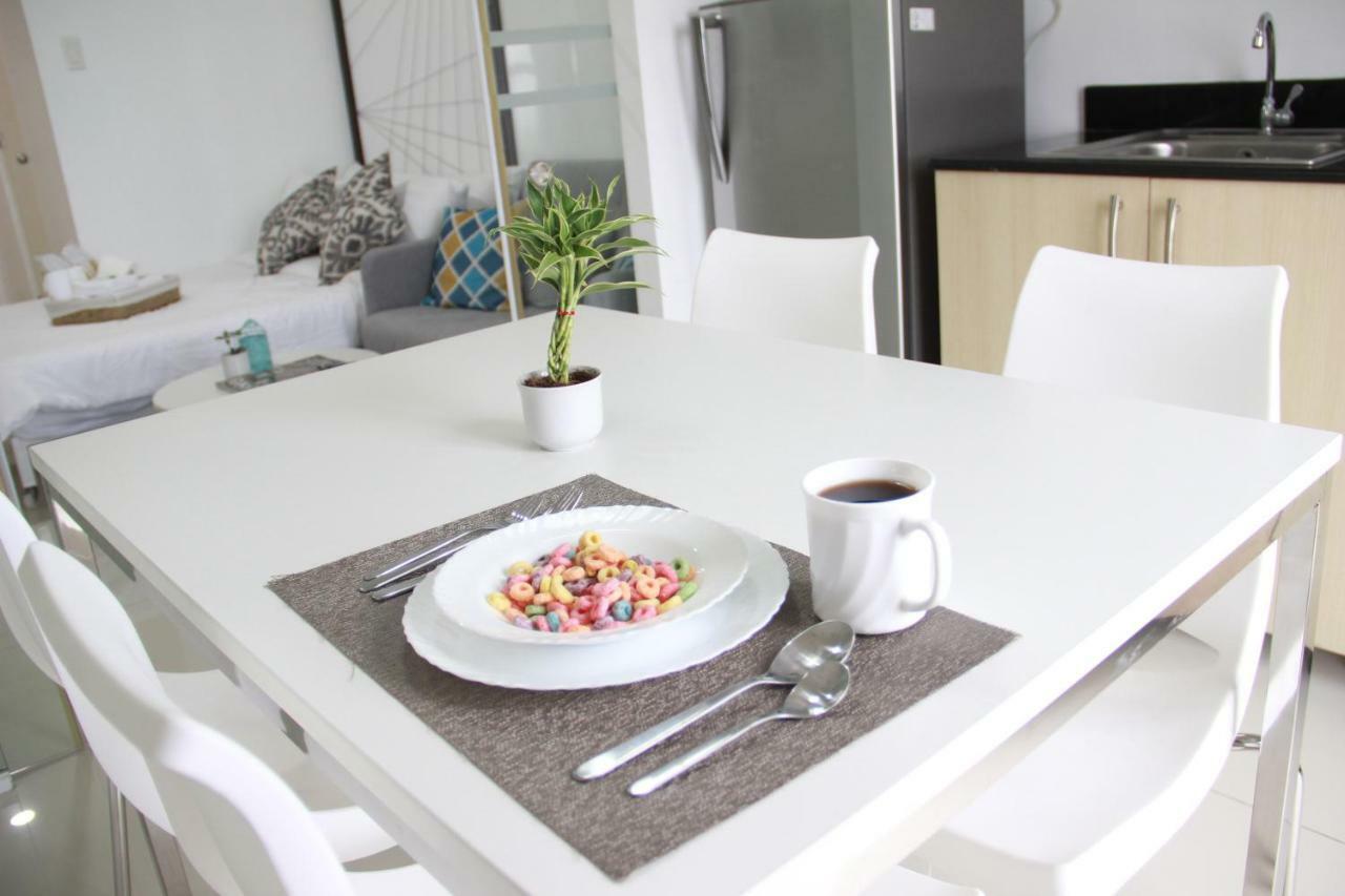 Smdc Wind Residences Tagaytay With Balcony 19Th Floor Tagaytay City Ngoại thất bức ảnh